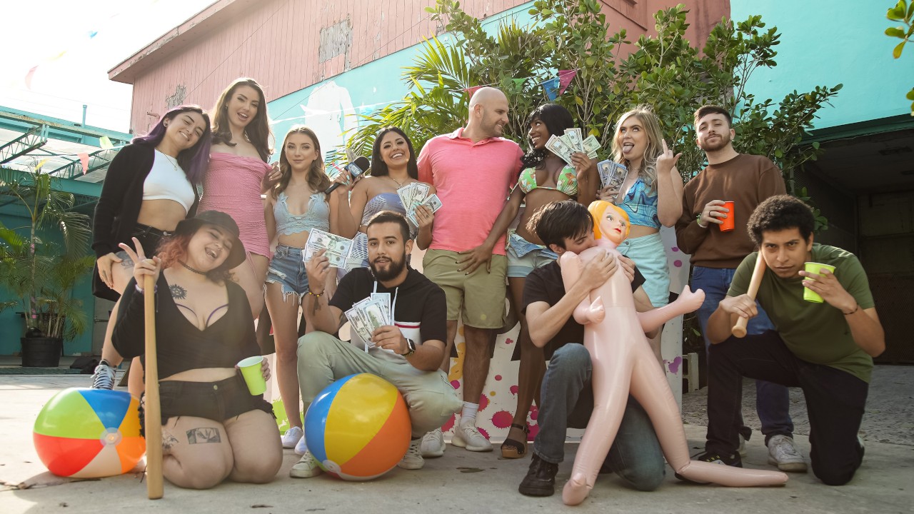 Reality Kings – Lacey London, Mandy Waters, Macy Meadows, Krissy Knight – Money Talks- Block Party